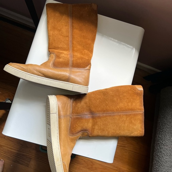 FRYE AND CO. Tan Suede Leather Boots - Picture 5 of 9